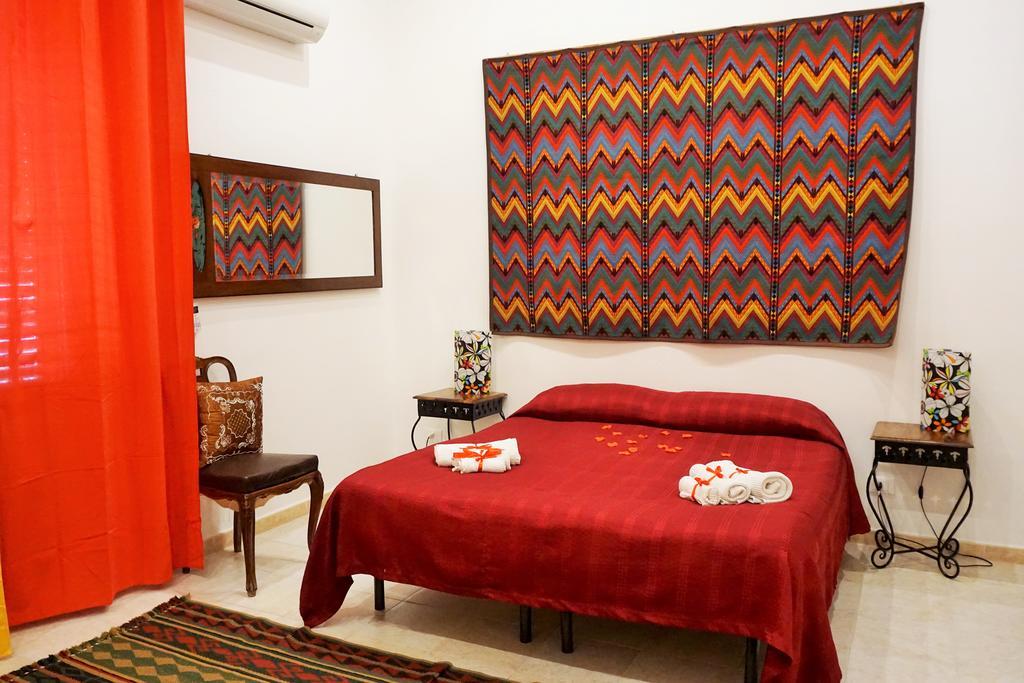 La Casa Dei Limoni Bed & Breakfast 2*