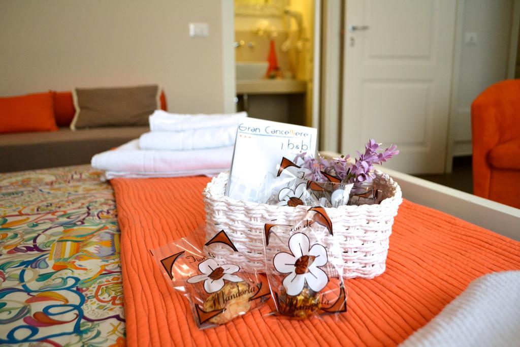 Bed & Breakfast Gran Cancelliere With Parking