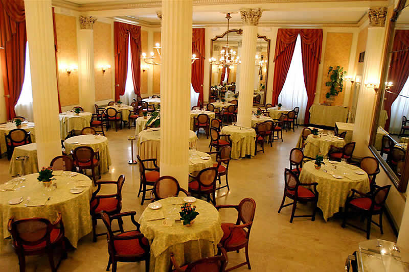 Grand Et Des Palmes Hotel