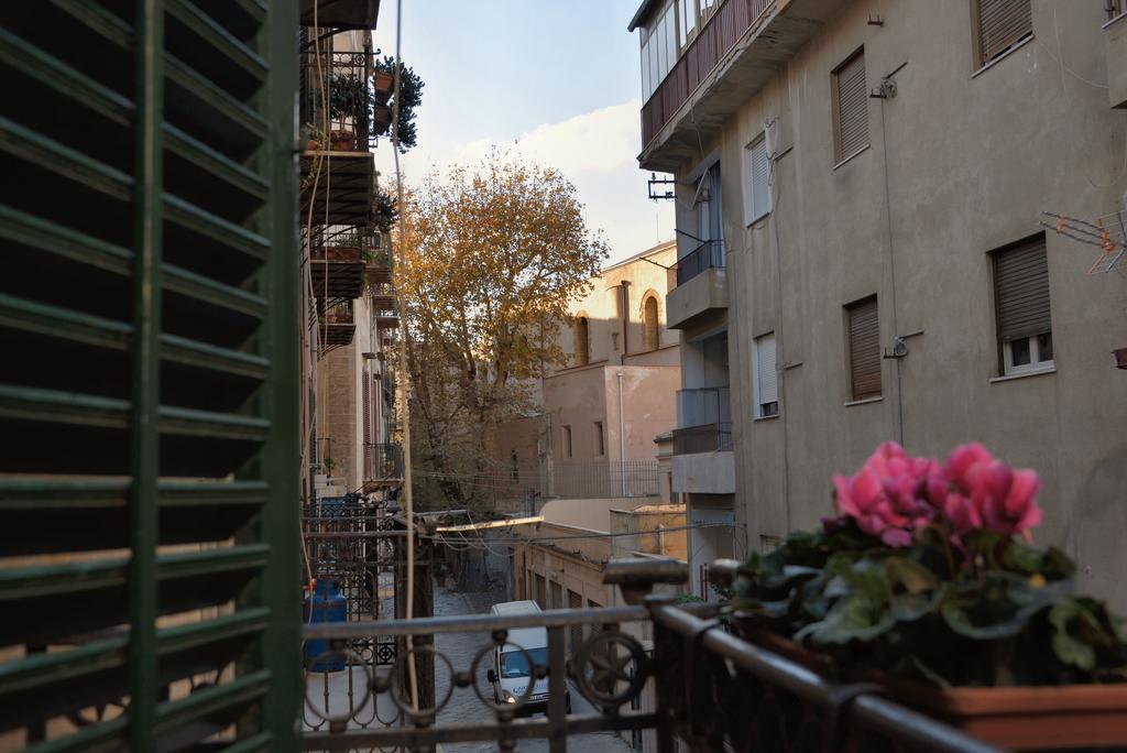 Real Teatro Umberto I Bed & Breakfast