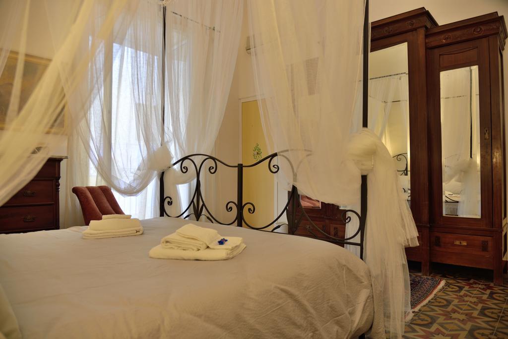 Real Teatro Umberto I Bed & Breakfast Palermo