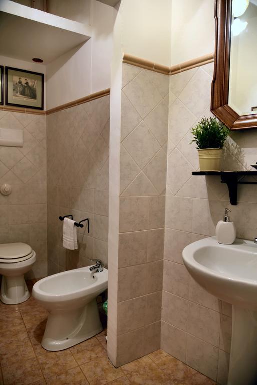 Real Teatro Umberto I Bed & Breakfast *