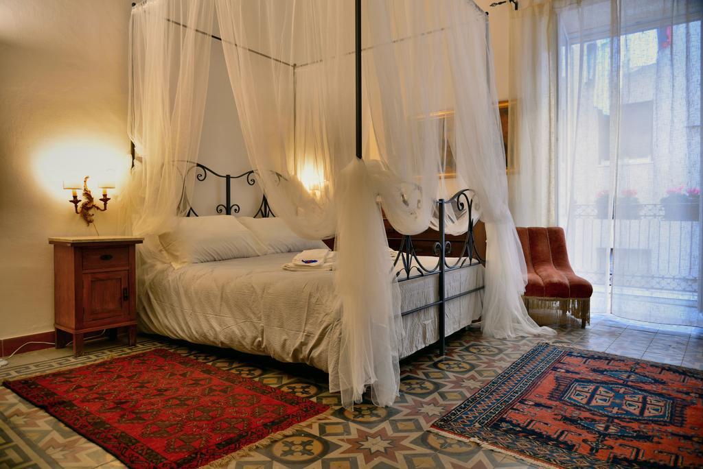 Real Teatro Umberto I Bed & Breakfast