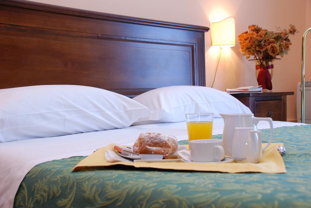 Del Centro Hotel