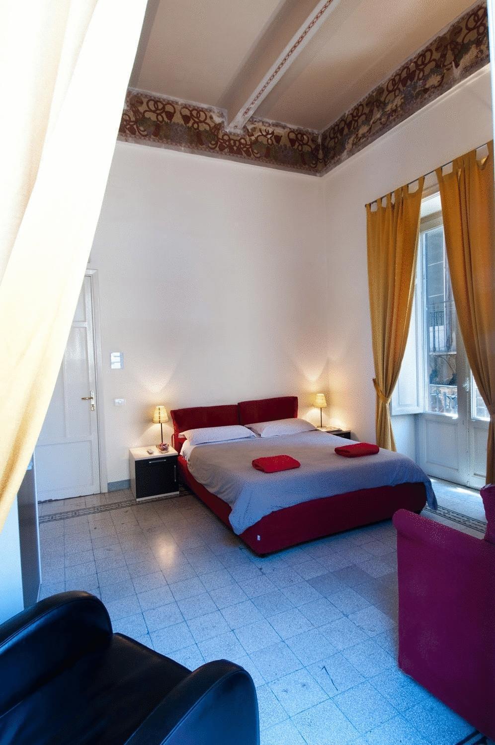 Guest house Palazzo Savona 2*