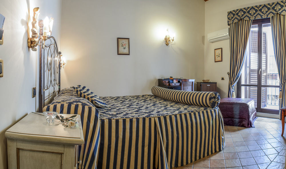 Del Gagini 3*