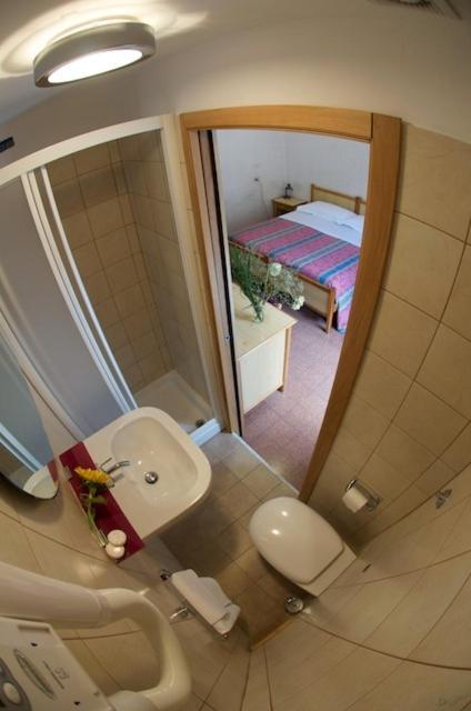 Castiglia Guest house 2*