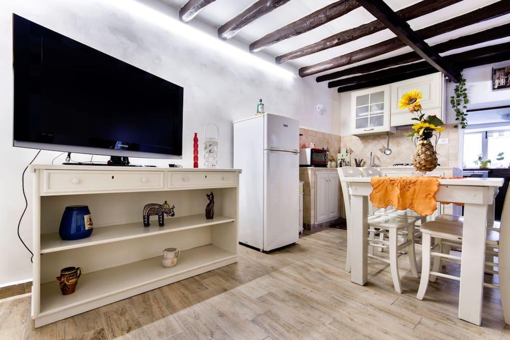 The Small Harbor House Apartment Palermo