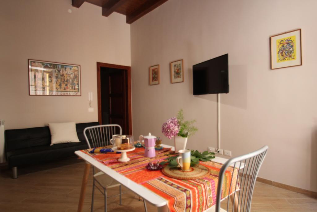 Housemilia Casaprofessa