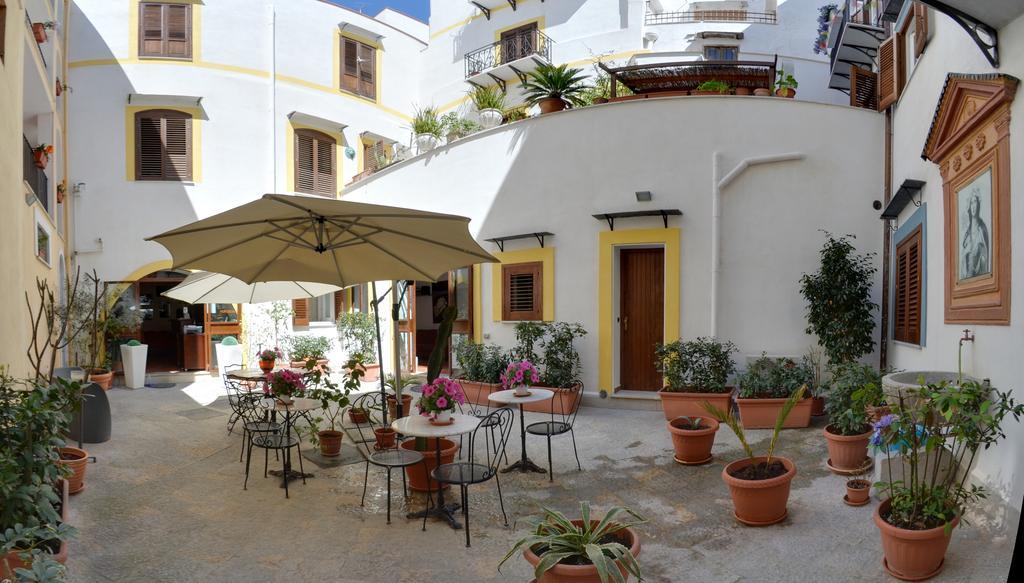Bed & Breakfast Giardino Dell’alloro - Locazioni Turistiche 3*