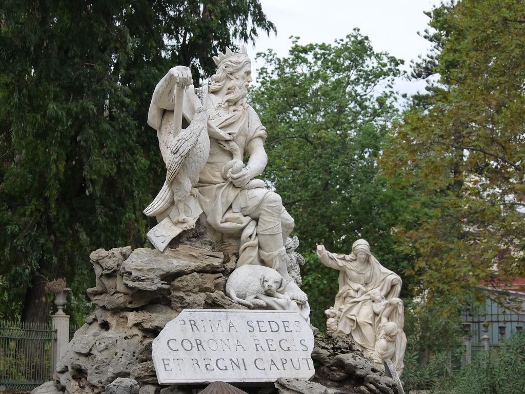 Giardino Dell’alloro - Locazioni Turistiche Bed & Breakfast 3*