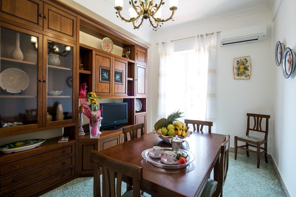 Apartment Mille E Notte / Station