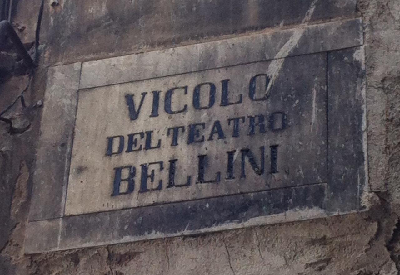 Alle Antiche Mura Del Vicolo