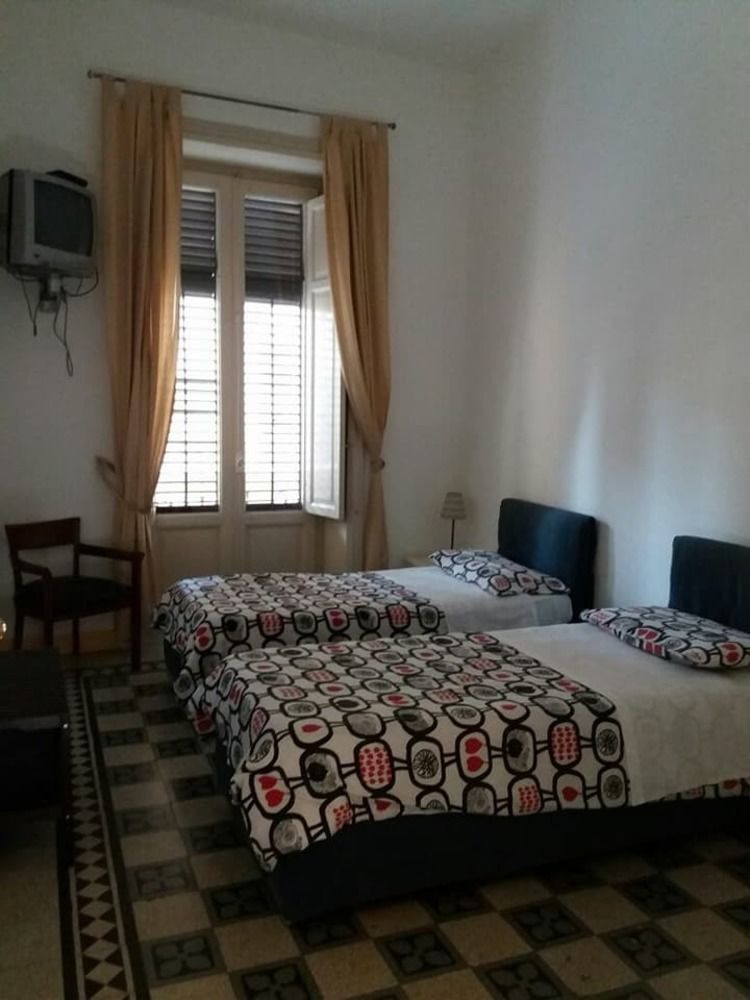 Palazzo Savona Guest house 2*