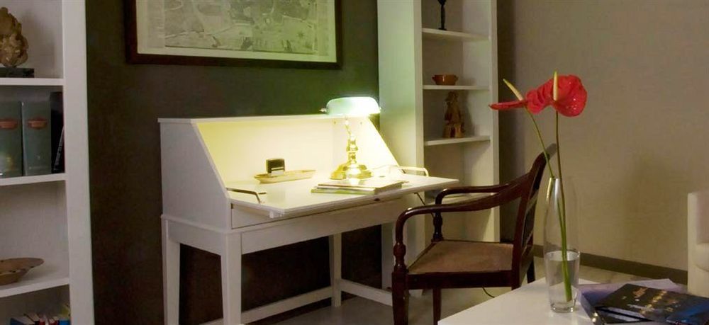 Rent Florio Acomodação com café da manhã  3*