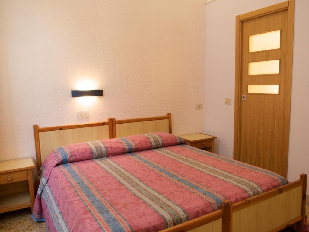 Guest house Castiglia 2*