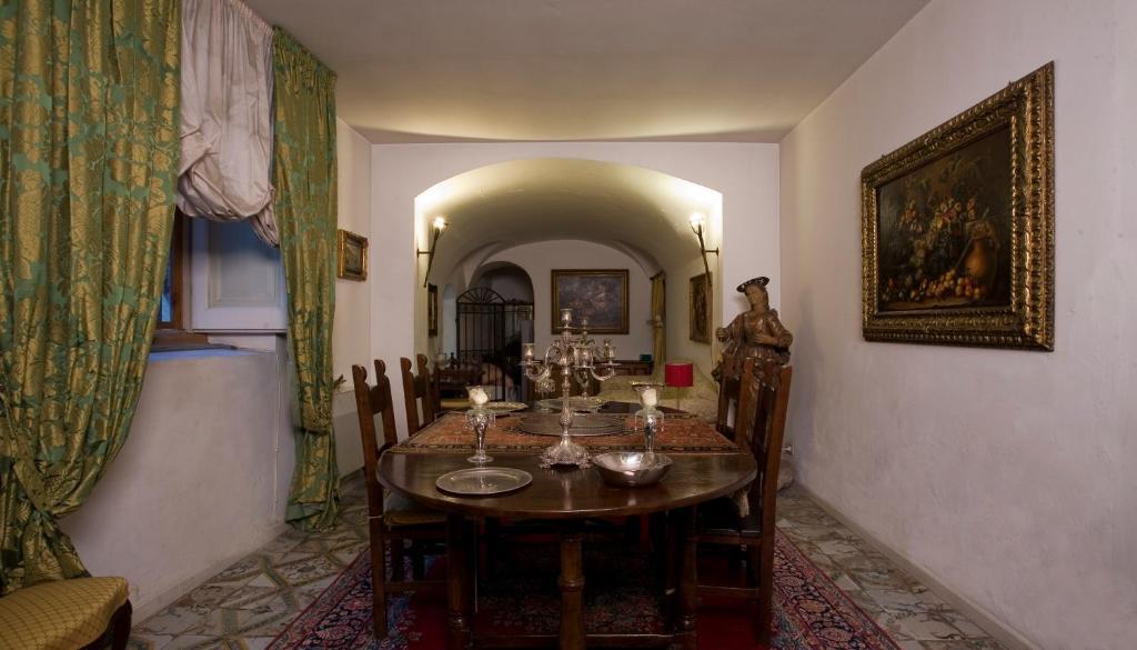 Cleopatra Bed & Breakfast 3*