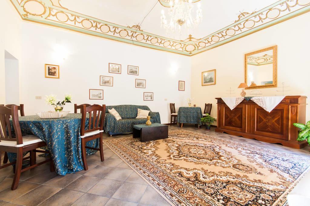 Locami Piazzetta Messinese Frühstückspension