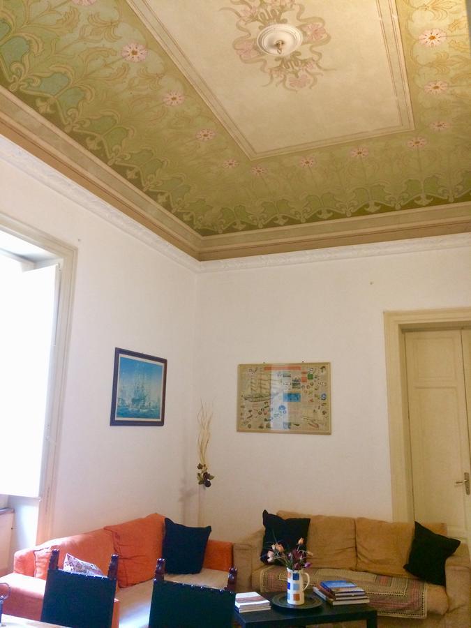 Deco Guest house