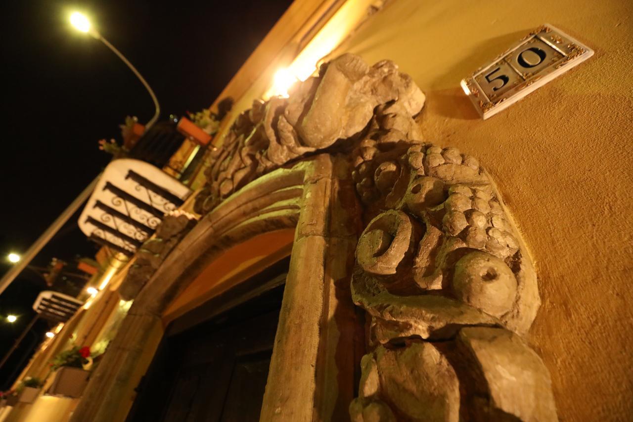 Cannatella's Mansion Acomodação com café da manhã  Palermo
