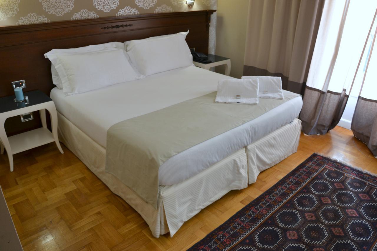 Gallery House Hotel