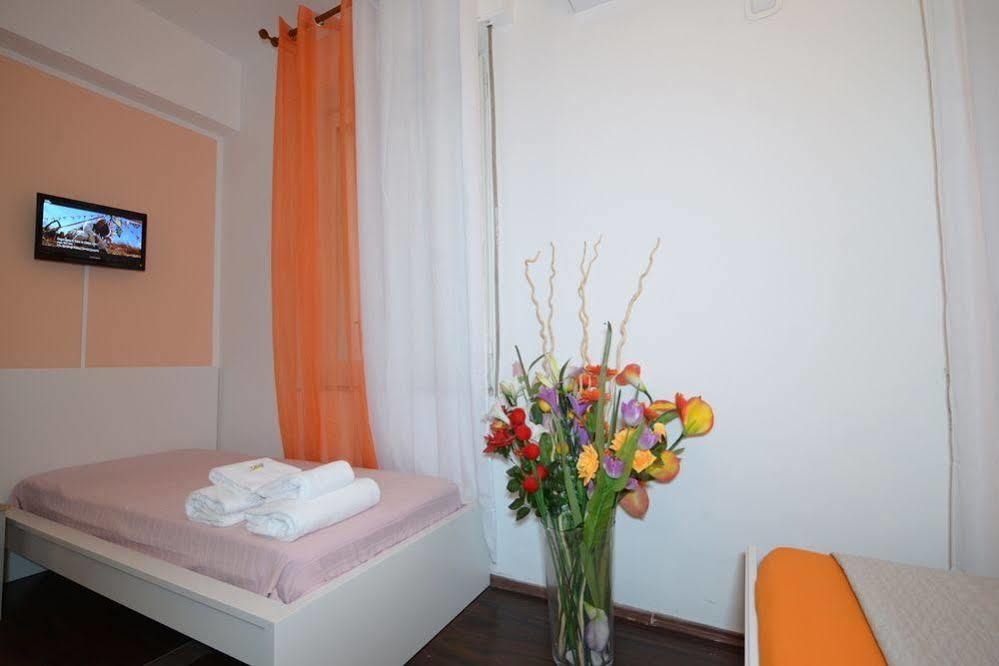 A To Casa Bed & Breakfast 2*