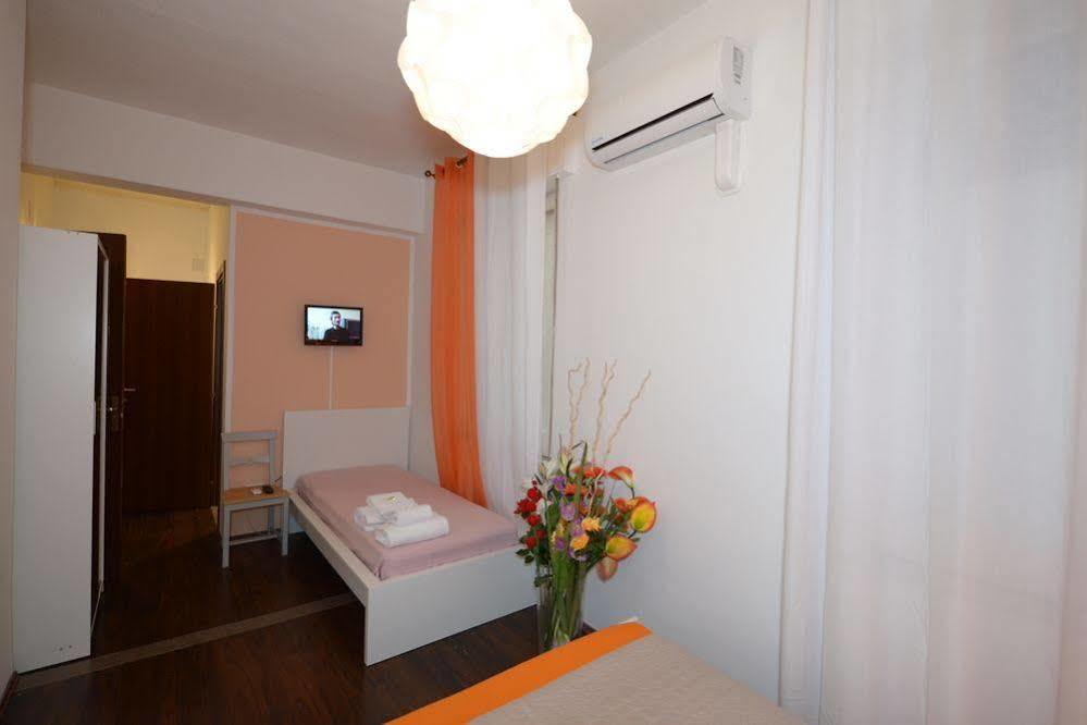 A To Casa Bed & Breakfast 2*