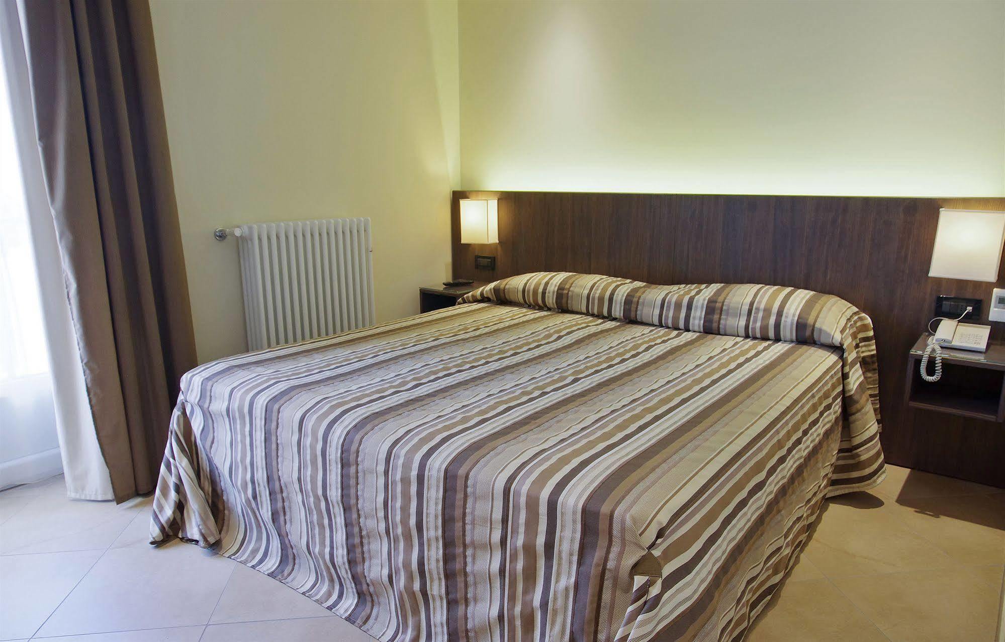 Guest house Bb 10 Serpotta - Palazzo Riolo & Restaurant 3*