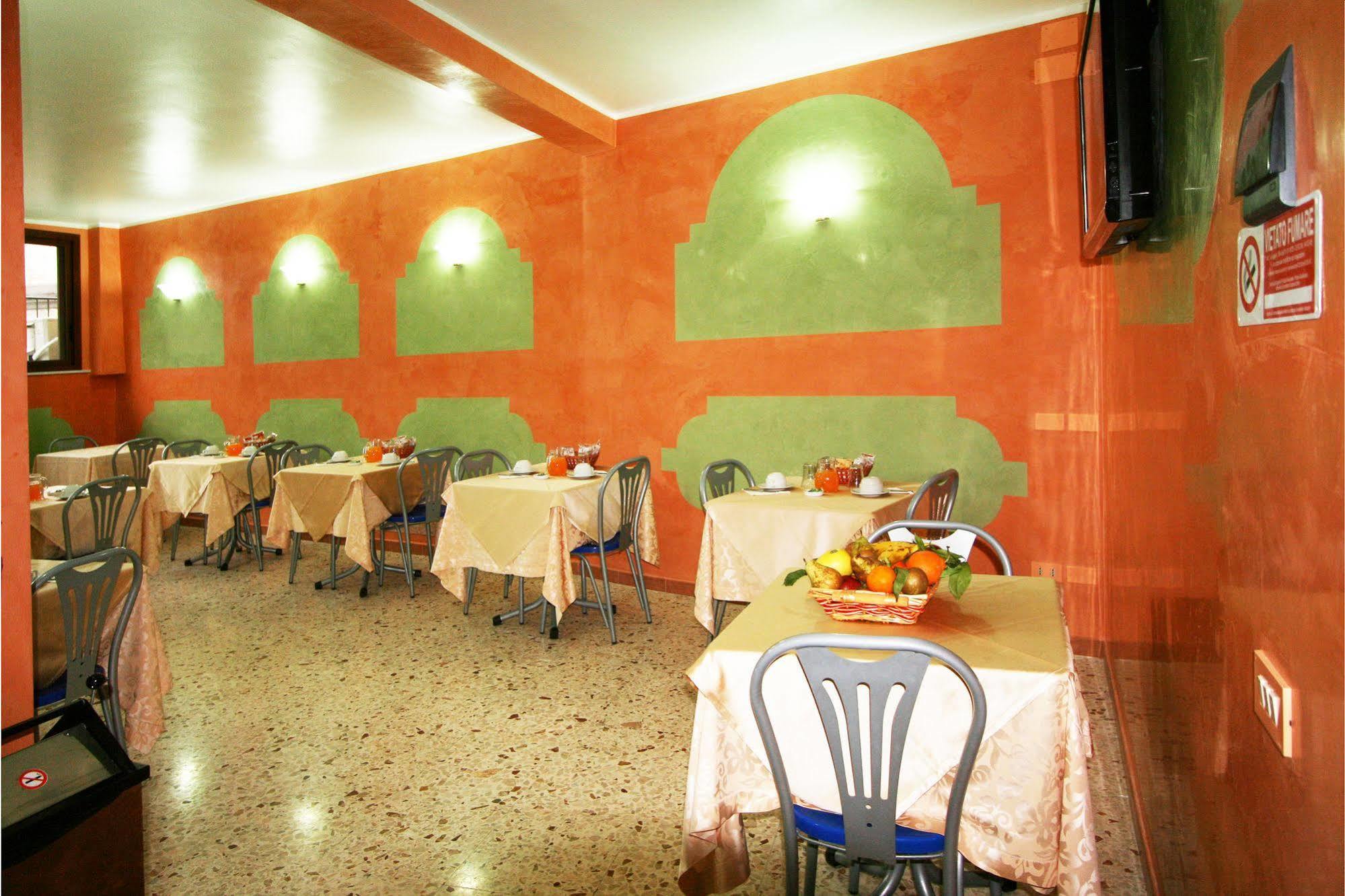 Hotel Cortese 2*