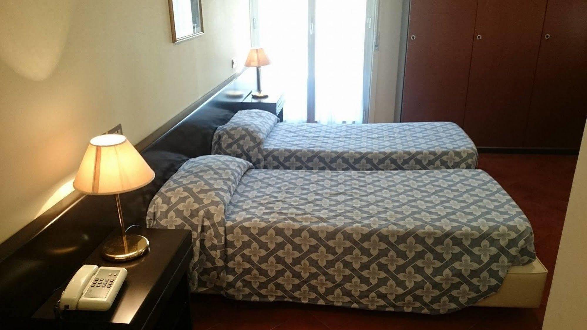 Crisol Europa 3*