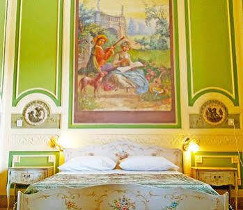 Hollywood Inn Palermo 3*