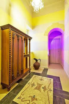 Hollywood Inn Palermo