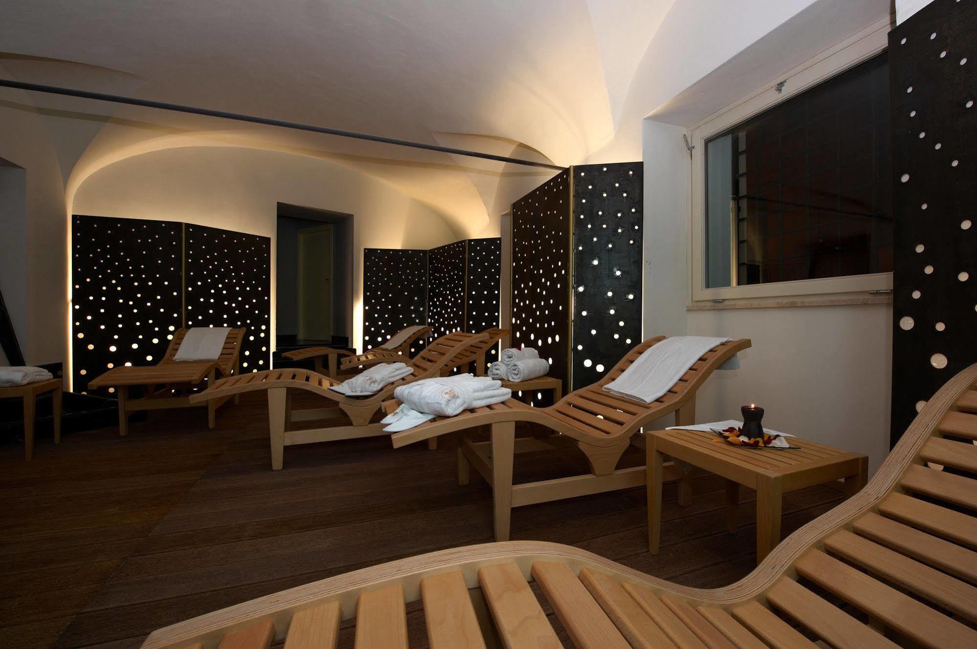 Hotel Grand Piazza Borsa 4*