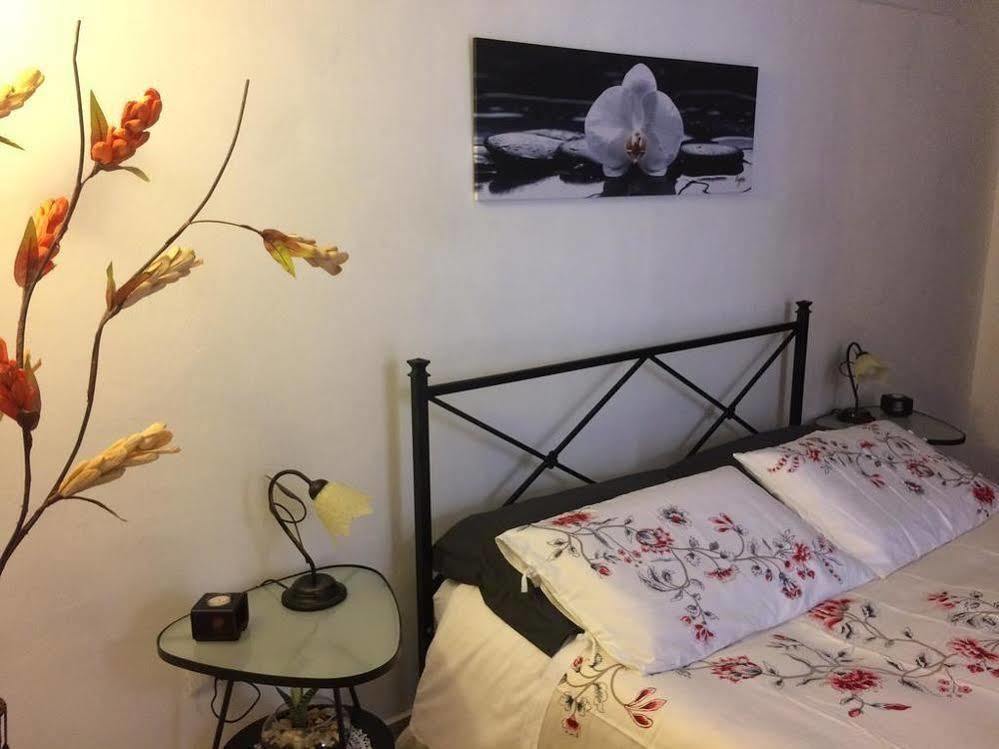 Alle Antiche Mura Del Vicolo Apartment