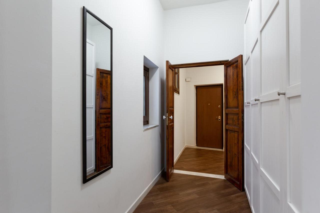 Quattro Canti Charming Flat Palermo
