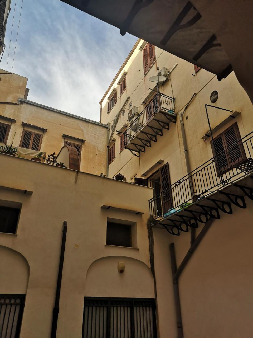 Sunshine Hostel