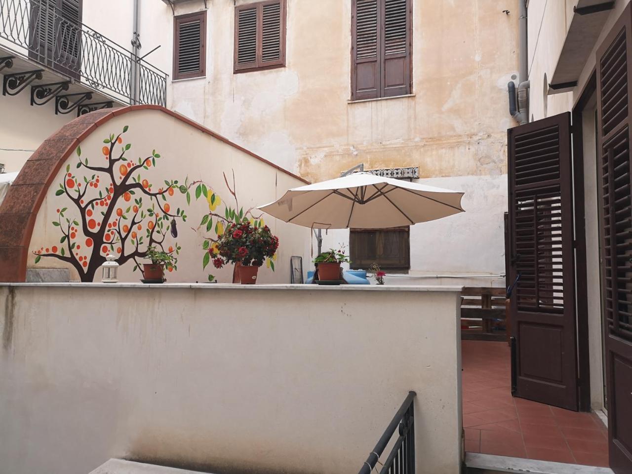 Sunshine Hostel Palermo
