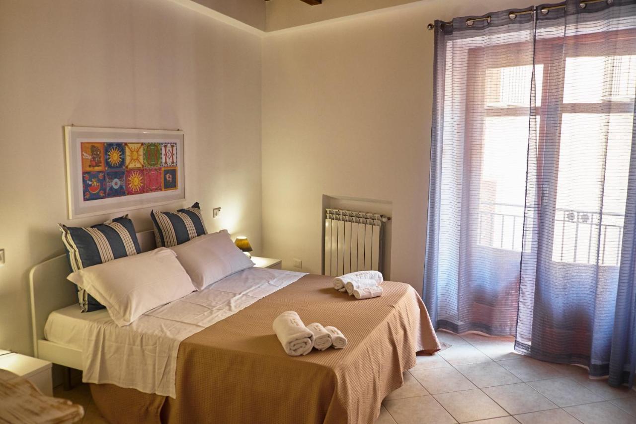 Papyri Apartment *