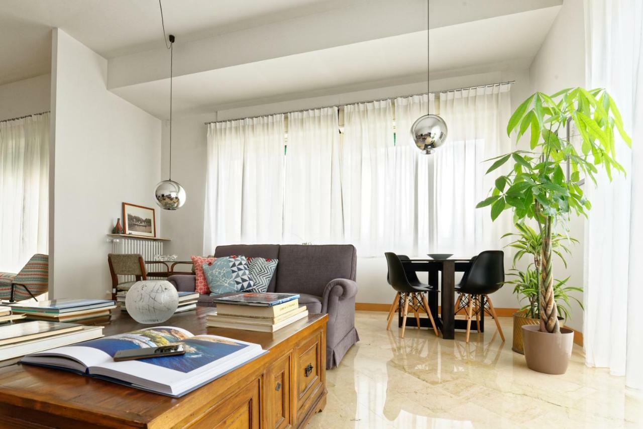 Questa Casa Non E'un 3*