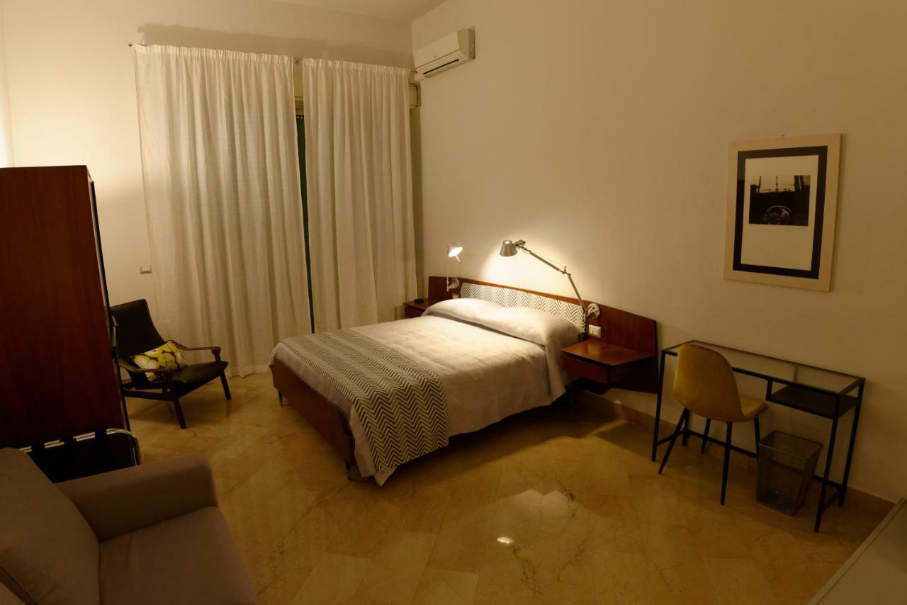 Questa Casa Non E'un Palermo