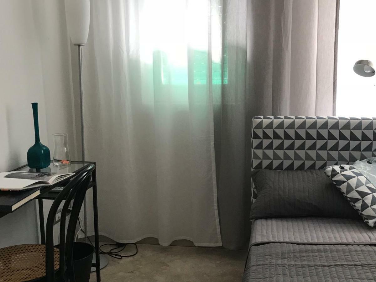 Questa Casa Non E'un Bed & Breakfast