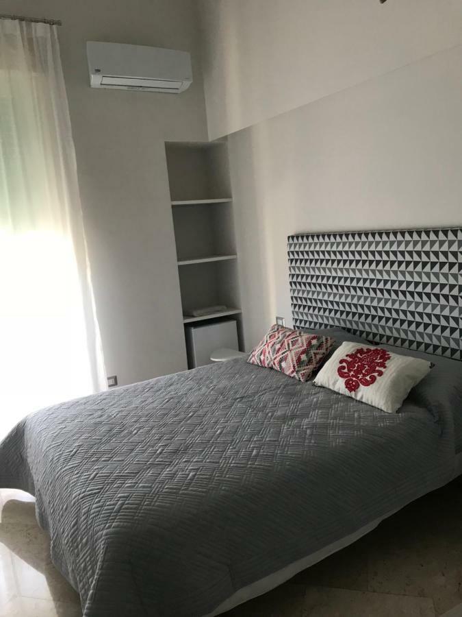 Questa Casa Non E'un Bed & Breakfast