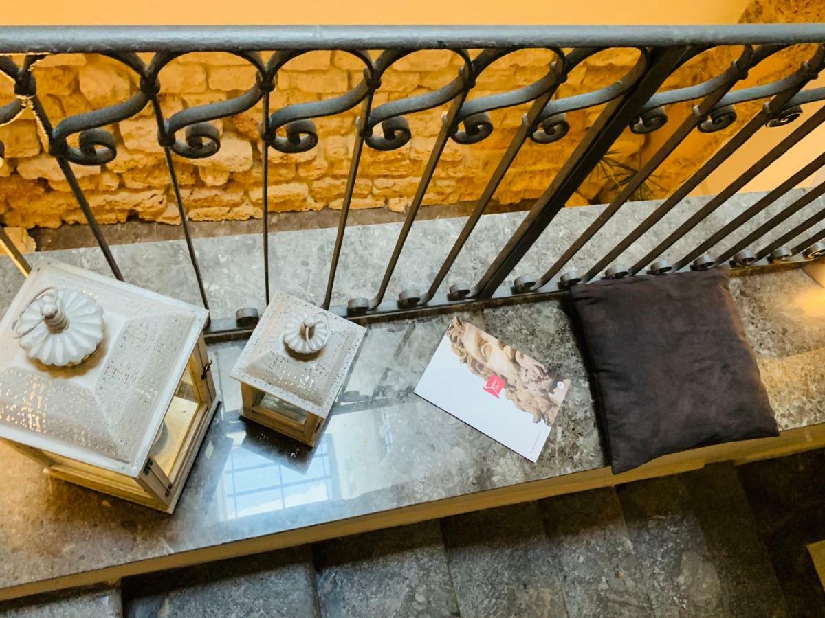 Palazzo Del Poeta - Dimora Contemporanea Casa de hóspedes 2*