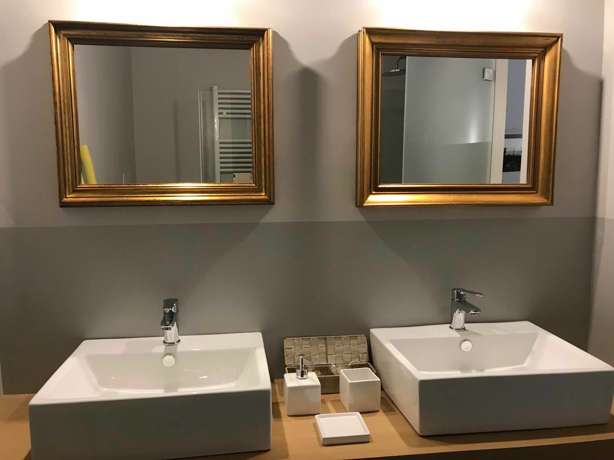 Questa Casa Non E'un