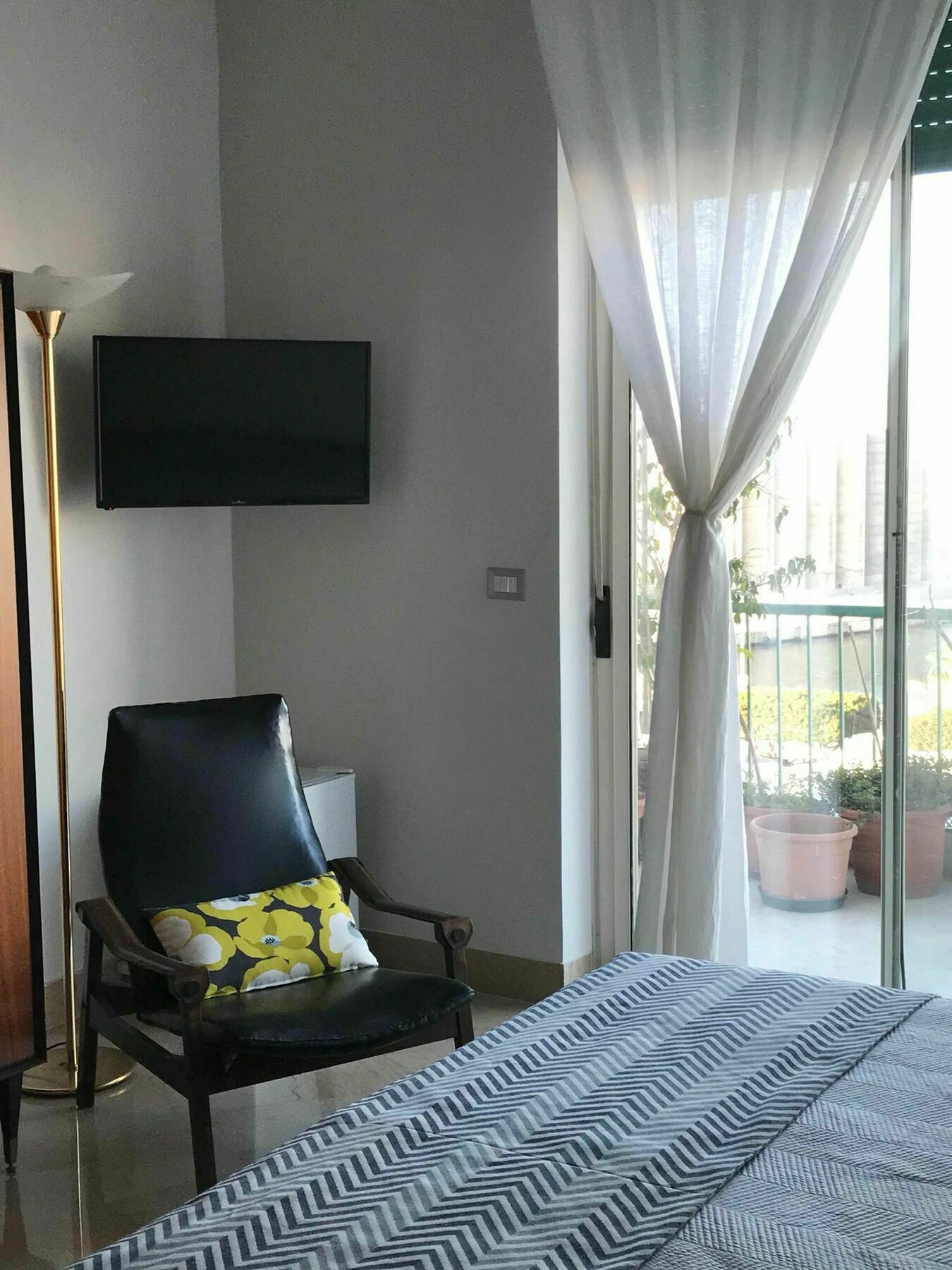 Questa Casa Non E'un Palermo