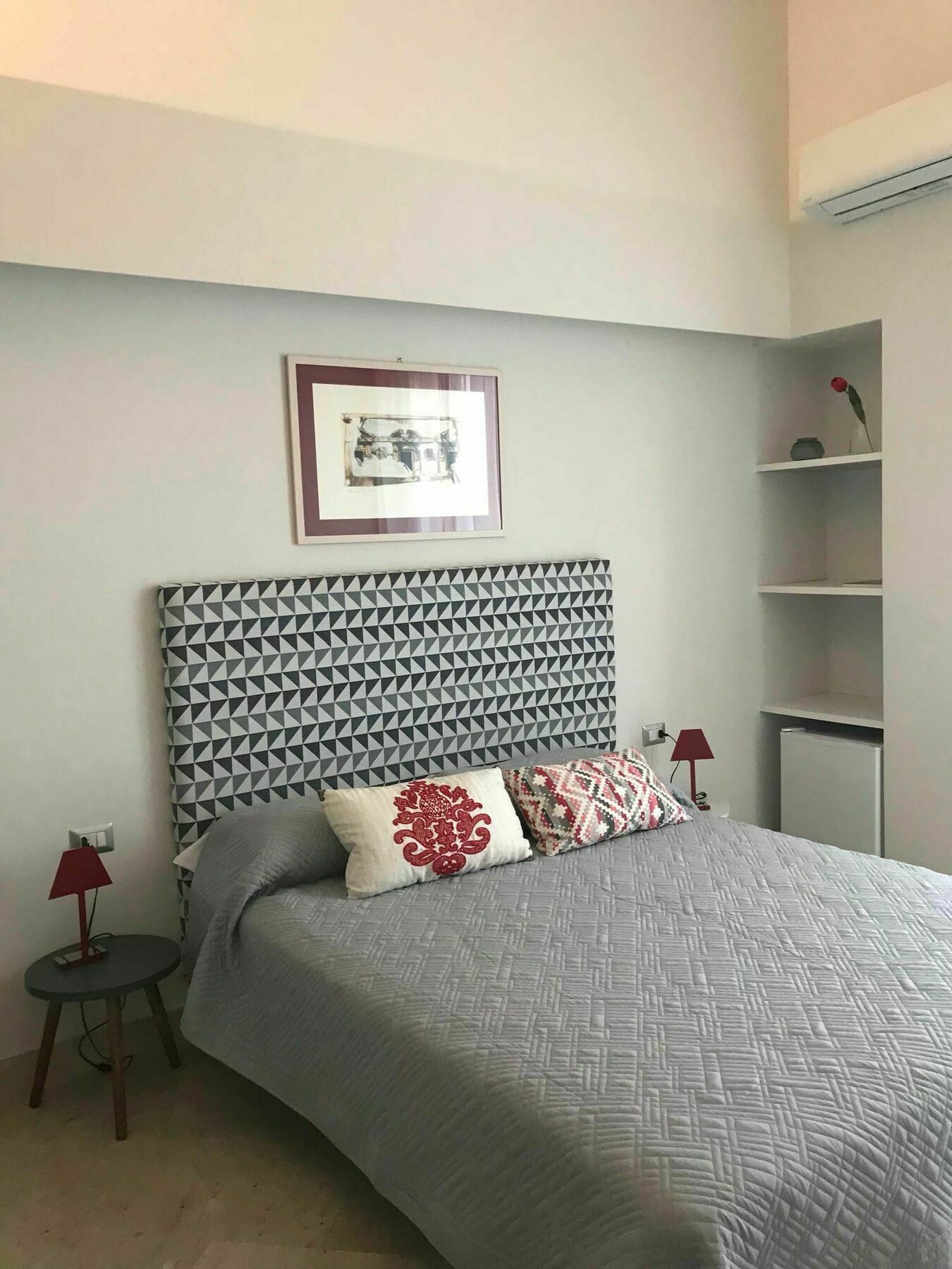 Questa Casa Non E'un 3*