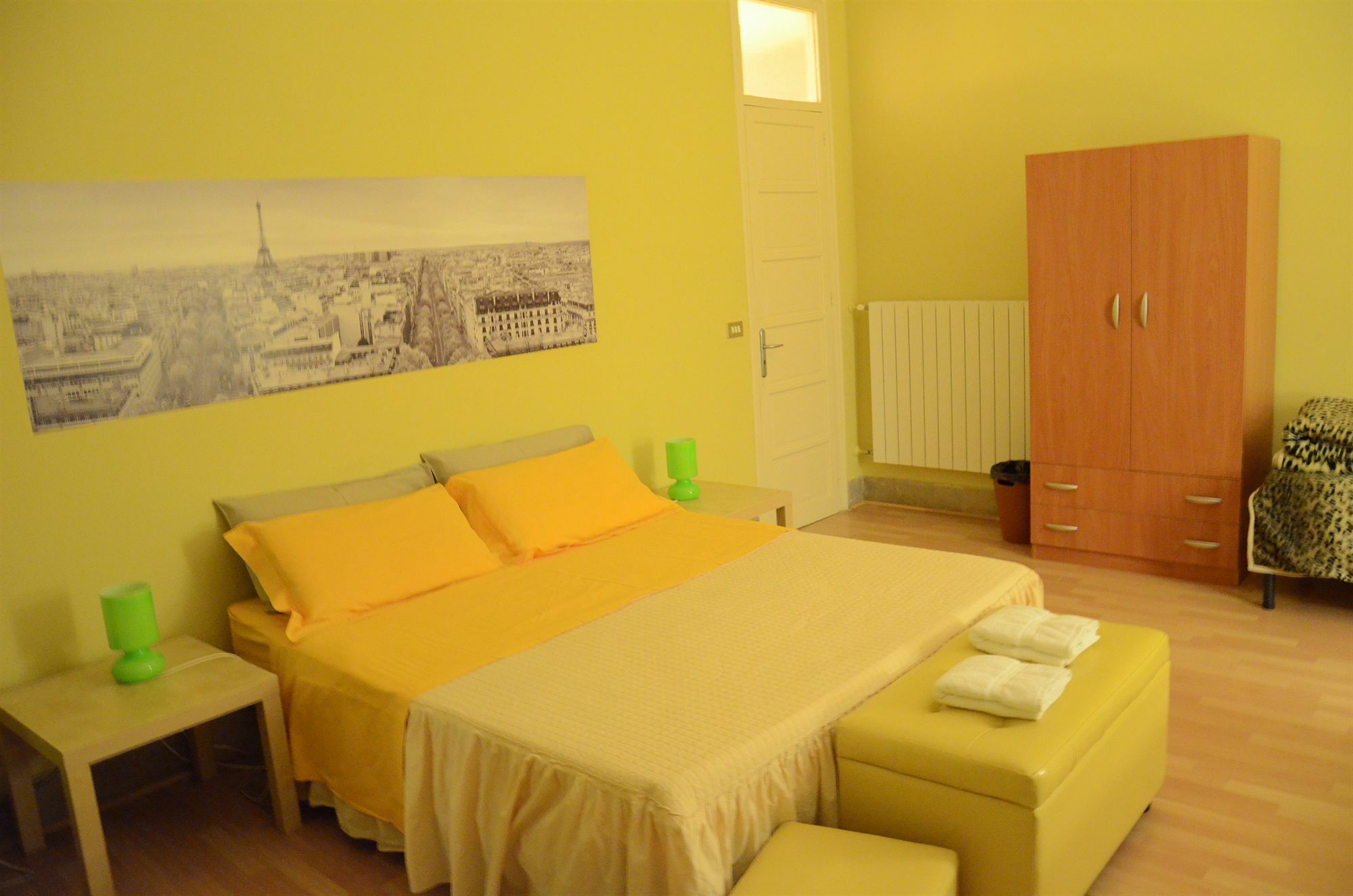 A To Casa Bed & Breakfast