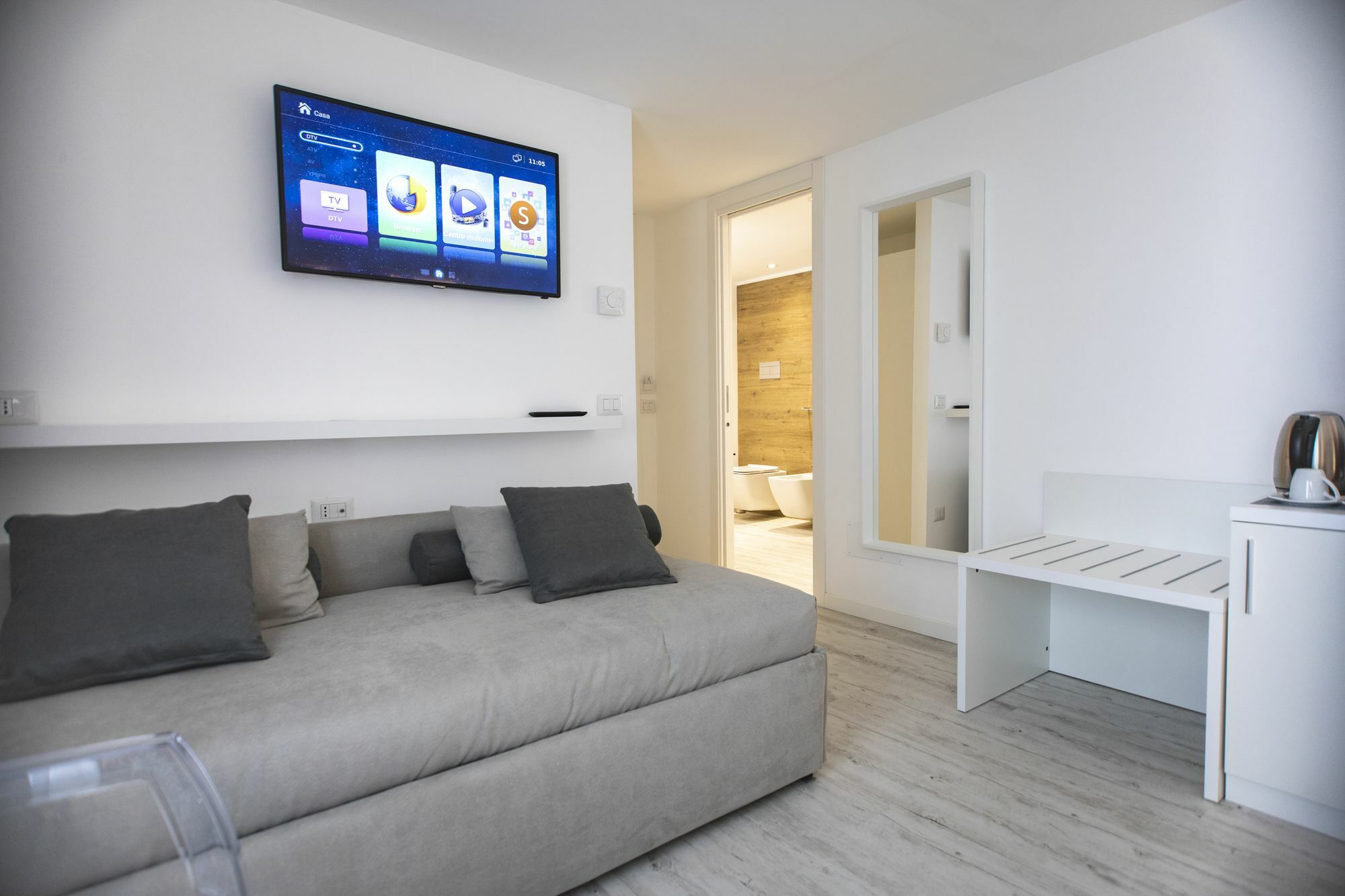 Quaroni Guest house 2*