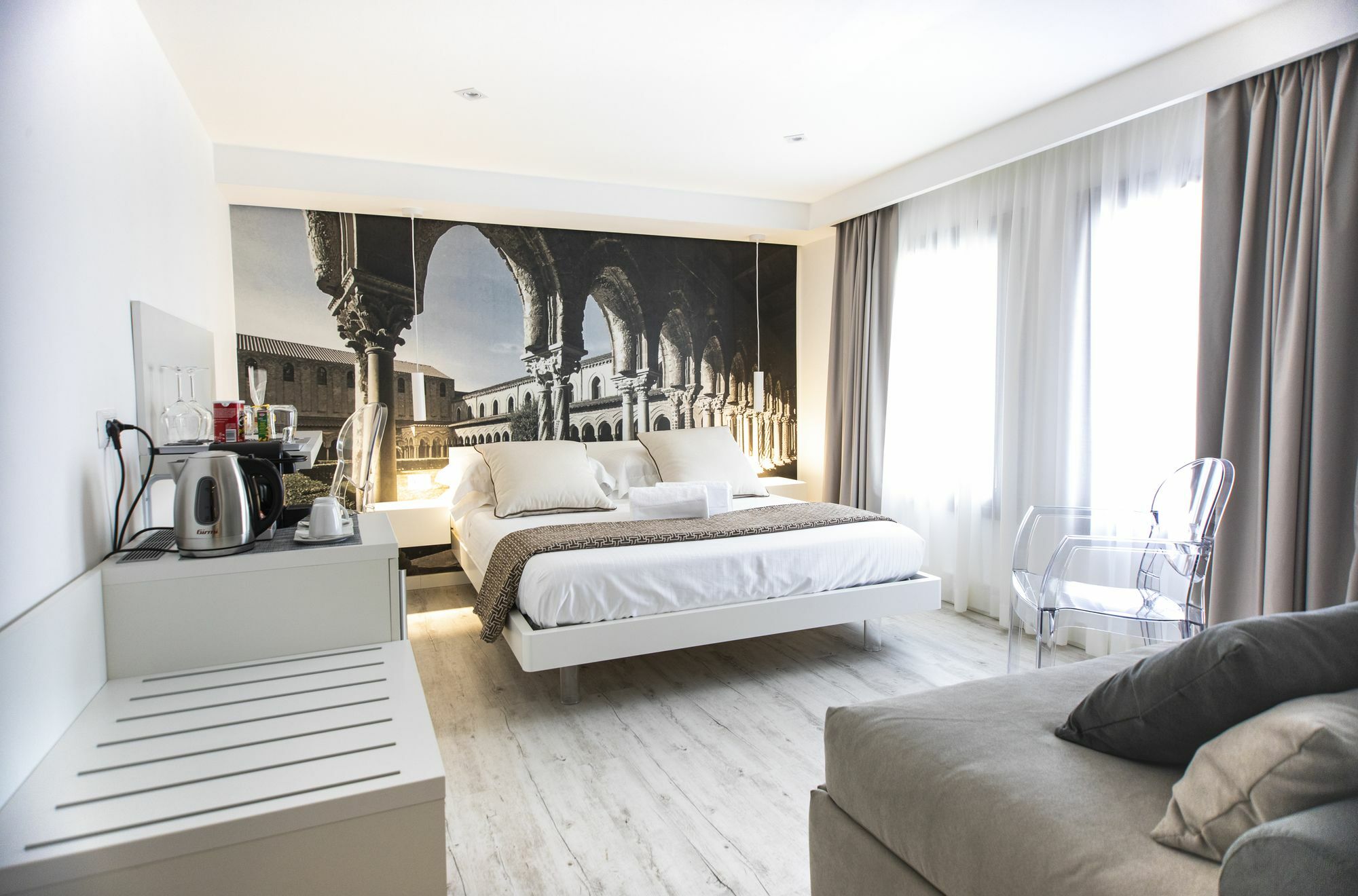 Quaroni Guest house 2*