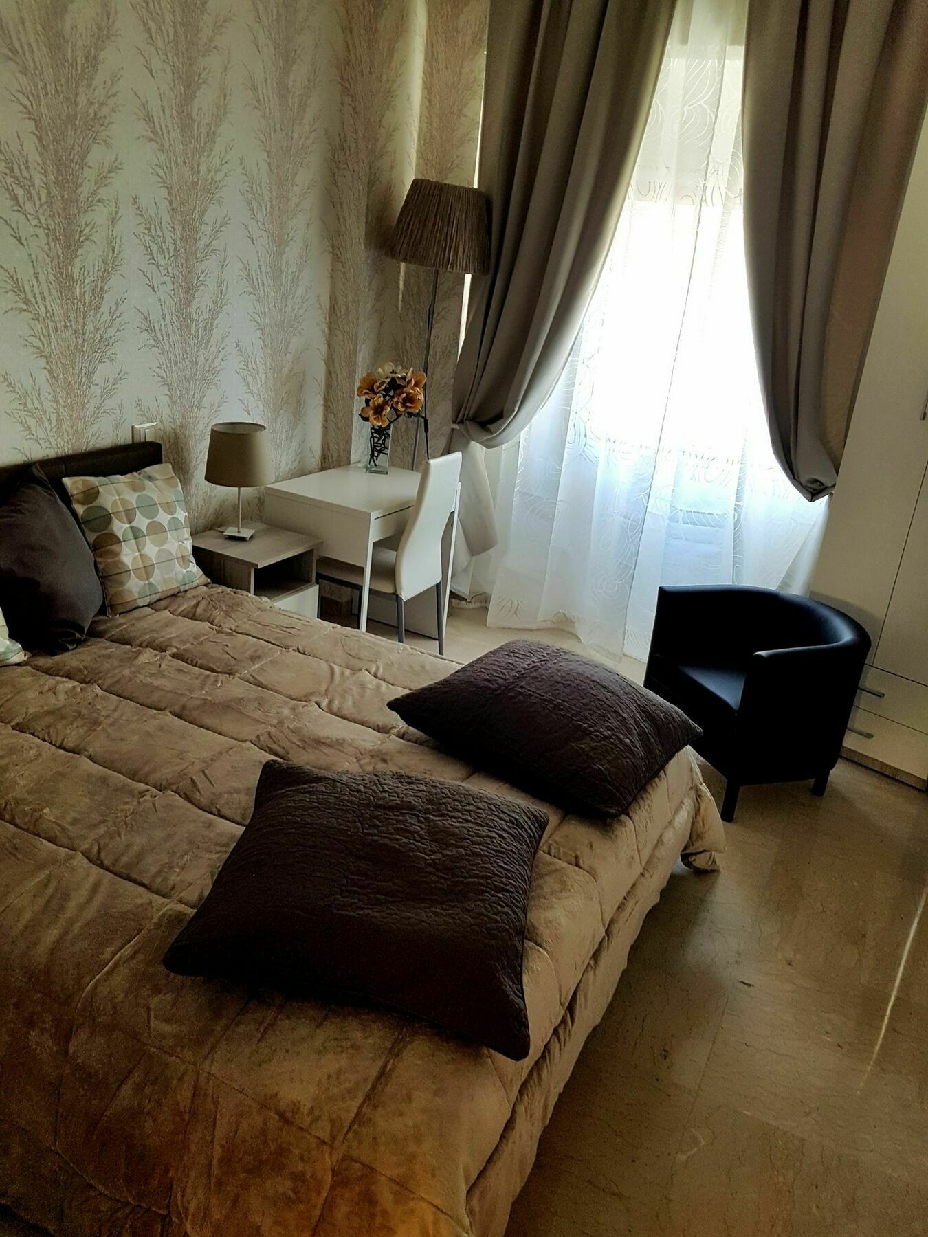 Elegante E Moderno Al Politeama Apartment